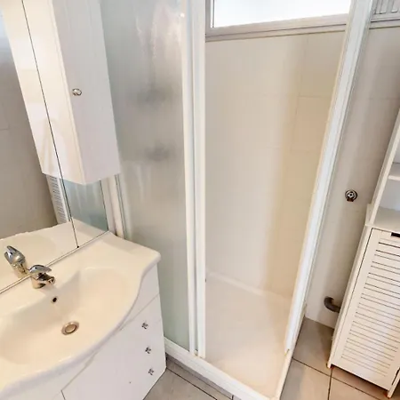 Le Chateau St Louis - Giotto - Studio Climatise Avec Agreable Terrasse Directement Face A La Mer Mae-5584 Apartment Menton